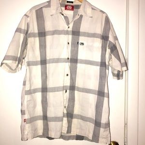 The Ecko Men’s Loose Fit Button Up Short Sleeve